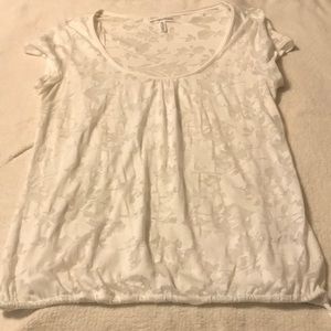 Beautiful Aeropostale top. Size XL.